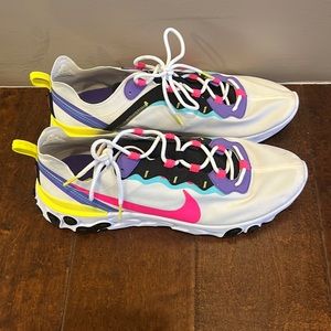Nike react element hyper pink